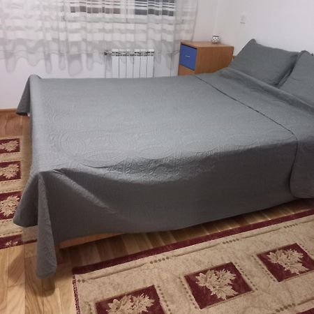 Cozy Skopje Retreat 2 Apartment Luaran gambar