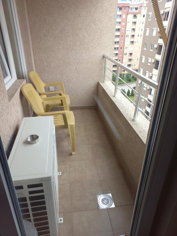 Cozy Skopje Retreat 2 Apartment Luaran gambar